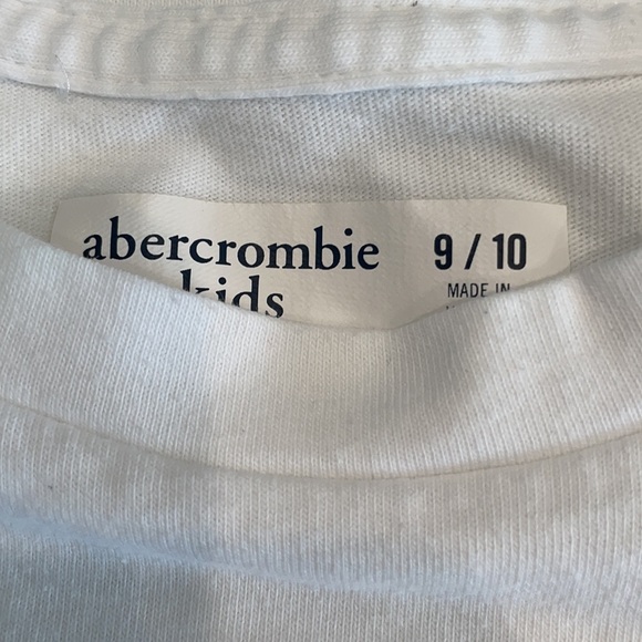 Abercrombie kids boys white embroidered T-shirt size  9- 10 - Picture 4 of 7